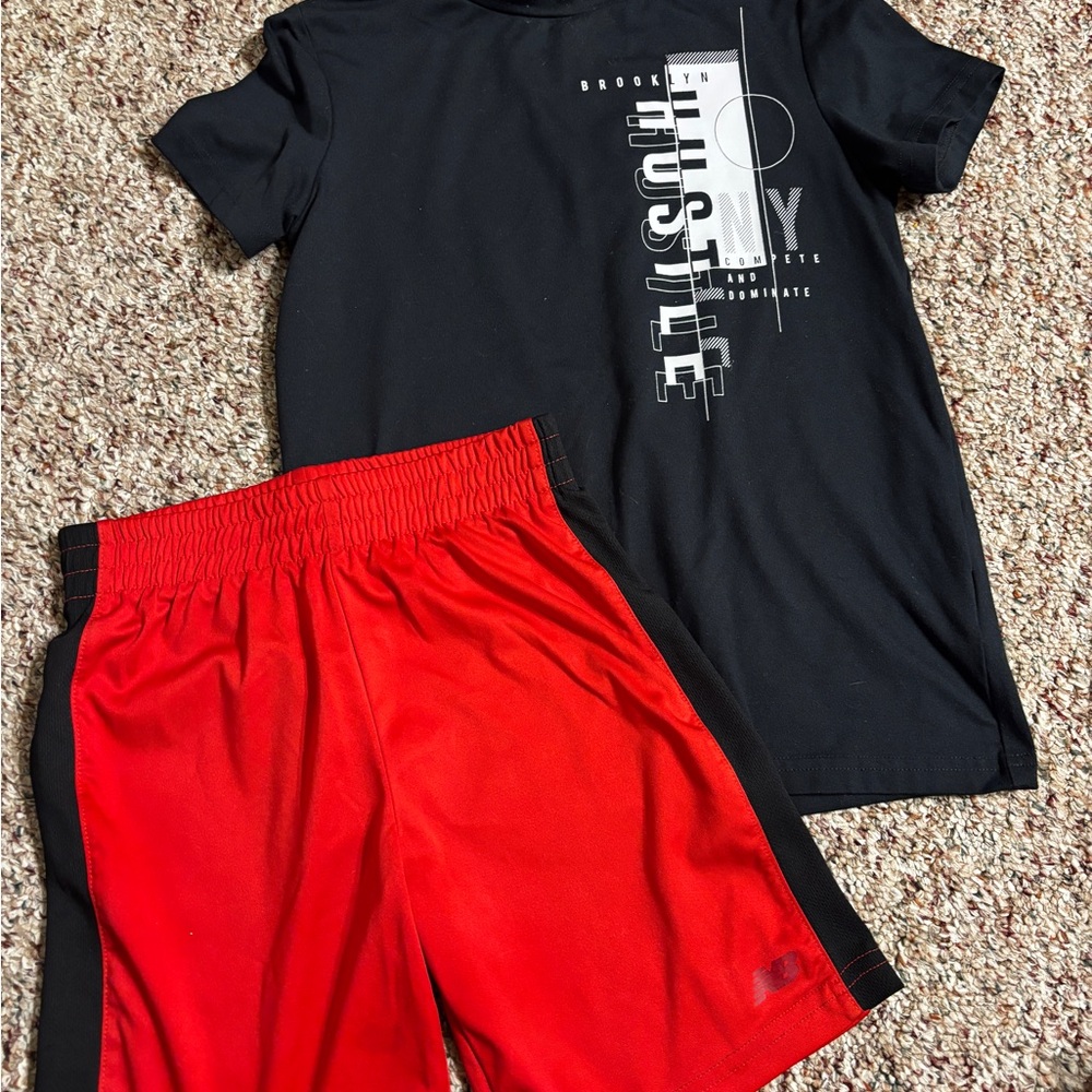 ⬇️ Black Graphic Tee and Red Shorts Set